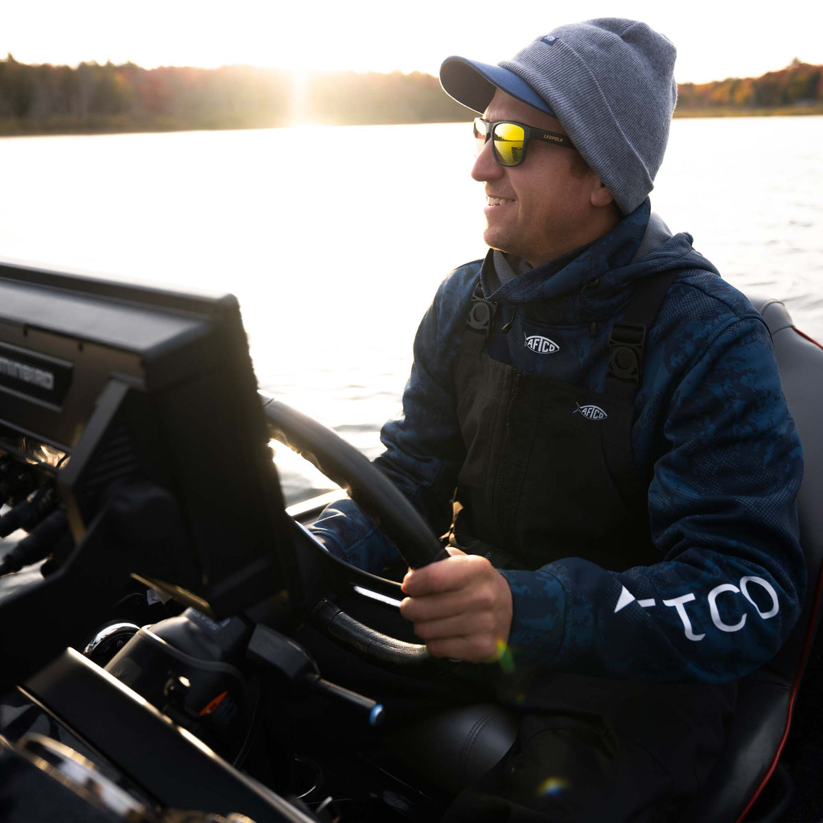 Hydrobib Waterproof Fishing Bib