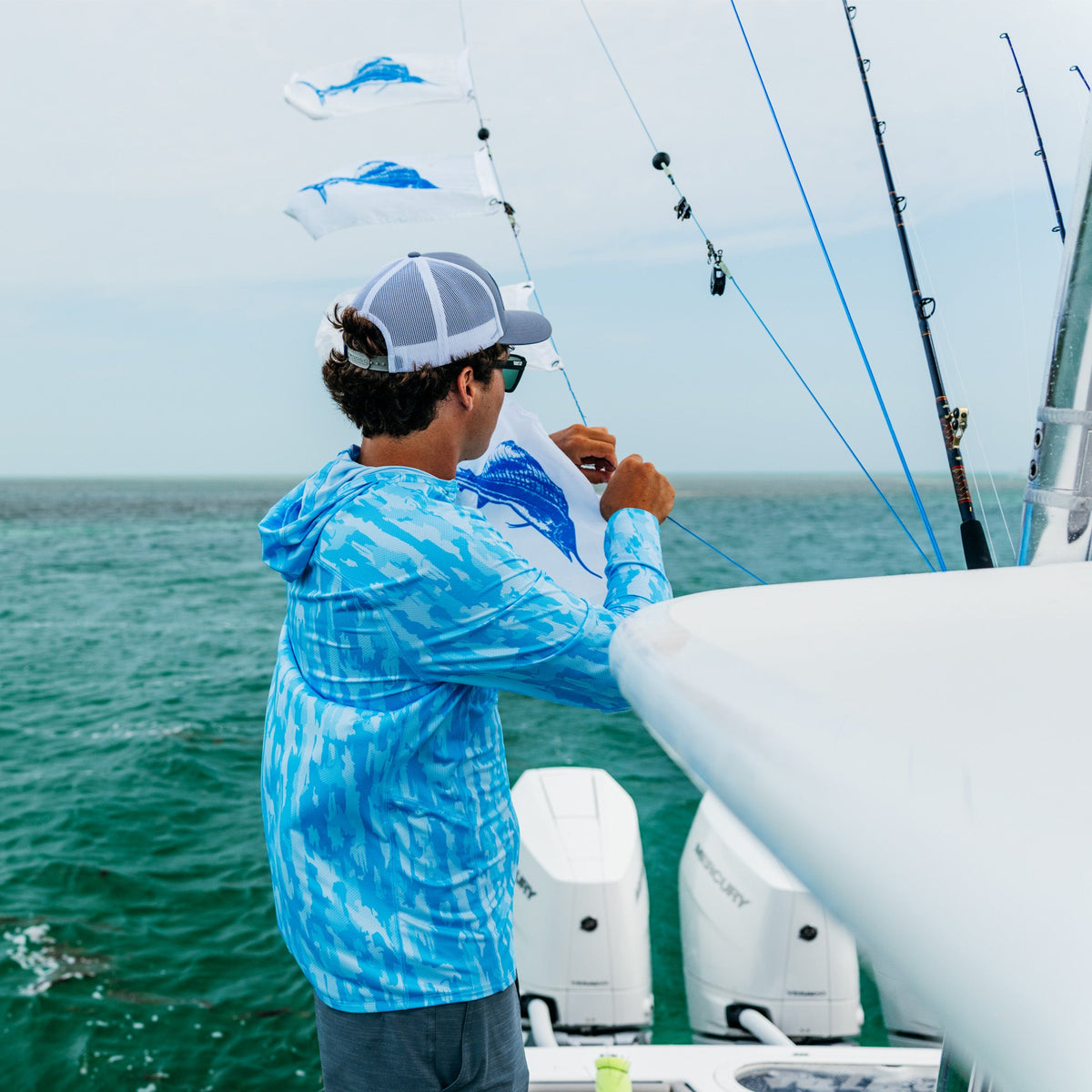 Adapt Phase Change Hooded Fishing Shirt