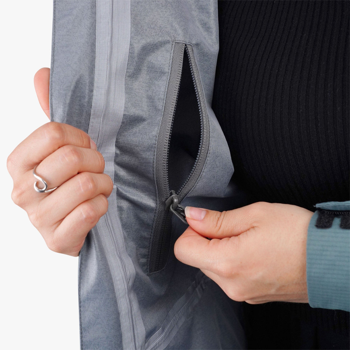 Women's Barricade Jacket