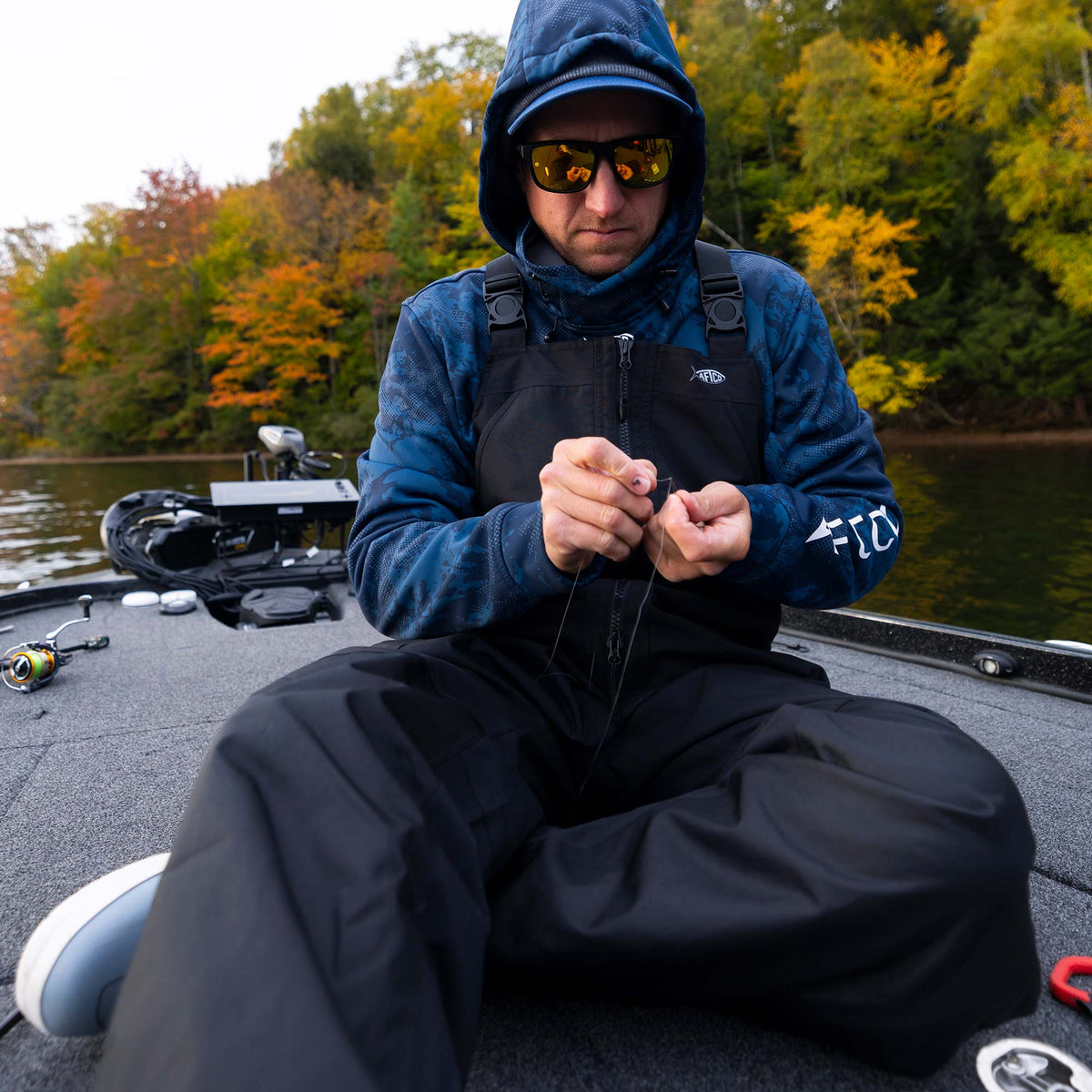 Hydrobib Waterproof Fishing Bib